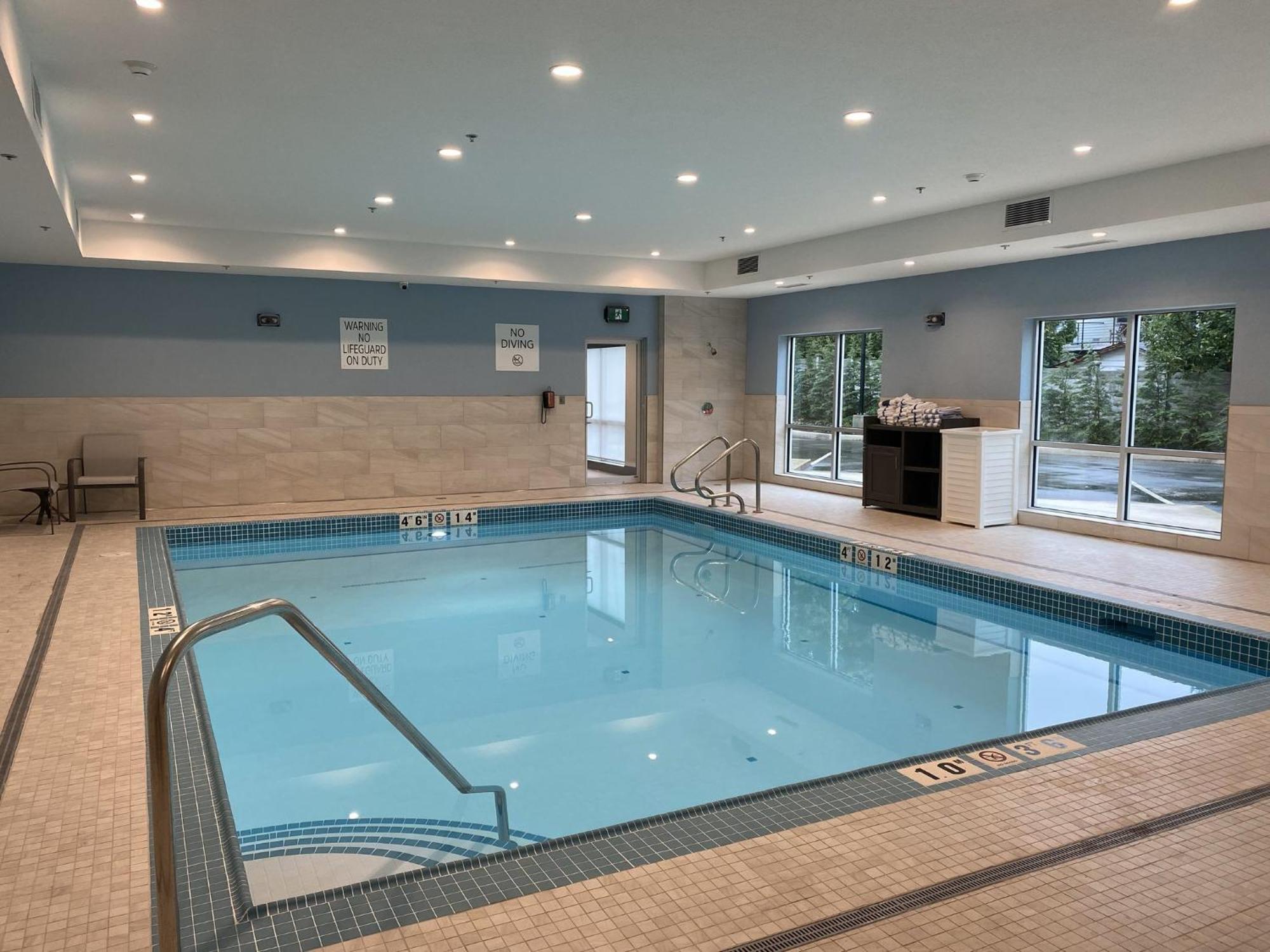 Holiday Inn Express & Suites - Courtenay - Comox By Ihg Экстерьер фото